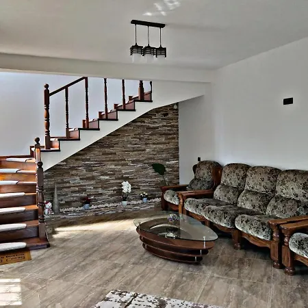 Guest house Pensiunea Casa Nusa